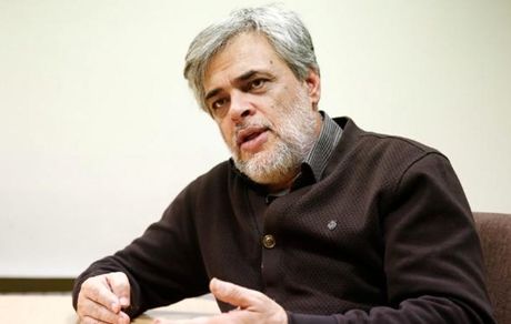 کنایه مهاجری به برگزاری همایش چند هزار نفره در مشهد 