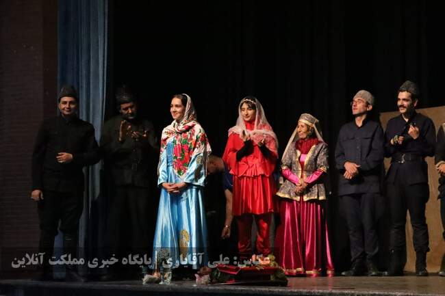 نمایش طنز ترکی «قره پاپاق لوطوسو»