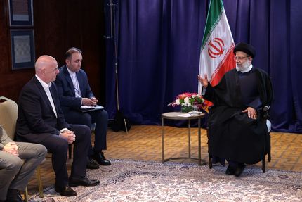 رئیسی: فوتبال یکی از بسترهای مناسب برای نزدیکی بیشتر و توسعه روابط کشورها است