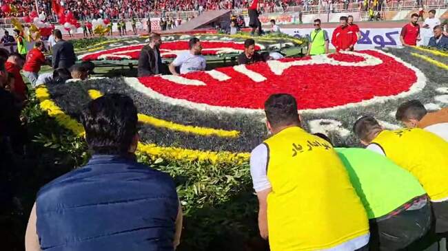 جشن قهرمانی باشکوه ولی نیمه تمام تیم فوتبال تراکتور