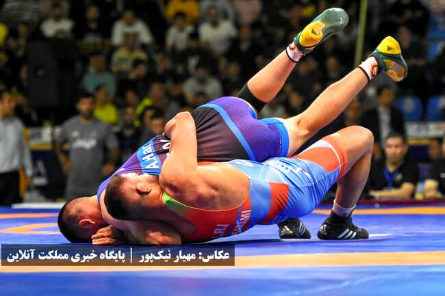 کشتی آزاد جام تختی در ارومیه از لنز دوربین