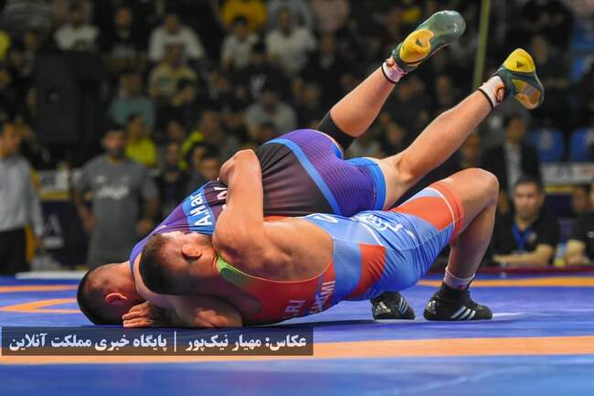 کشتی آزاد جام تختی در ارومیه از لنز دوربین