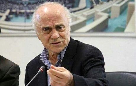 از دوره خاتمی مشکلات استقلال و پرسپولیس را داد زدیم / AFC باشگاه‌های دولتی را نمی‌پذیرد