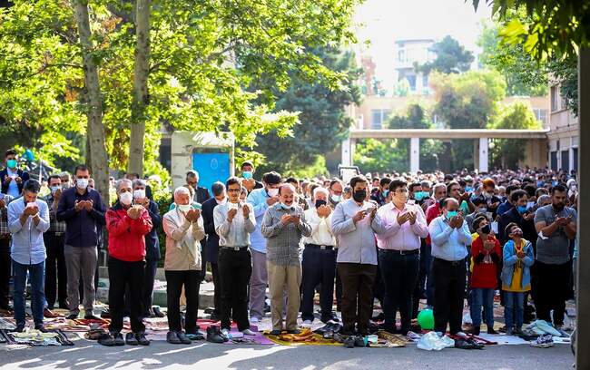 تصاویر | برگزاری نماز عید فطر ۱۴۰۱ در شهرهای مختلف ایران