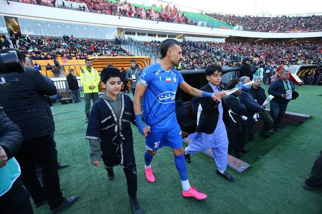 دربی ۱۰۵ از نگاه دوربین
