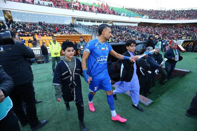 دربی ۱۰۵ از نگاه دوربین