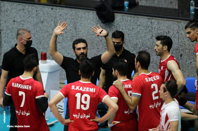 تصاویری از جدال نخست یک چهارم نهایی لیگ برتر والیبال 