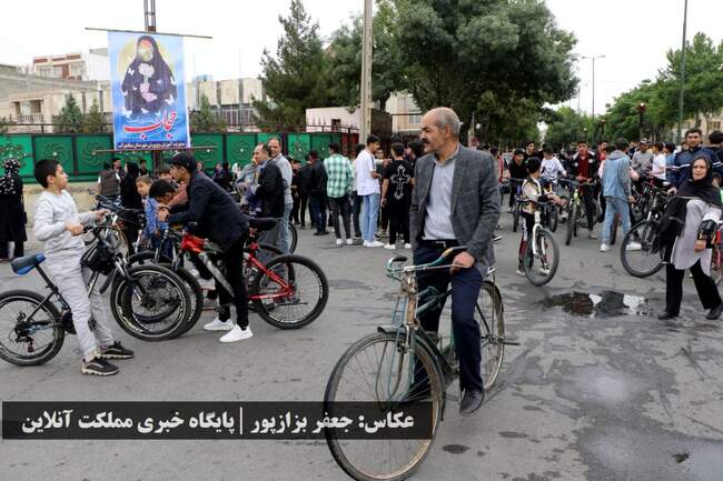 همایش پیاده‌روی خانوادگی و دوچرخه سواری در میاندوآب برگزار شد