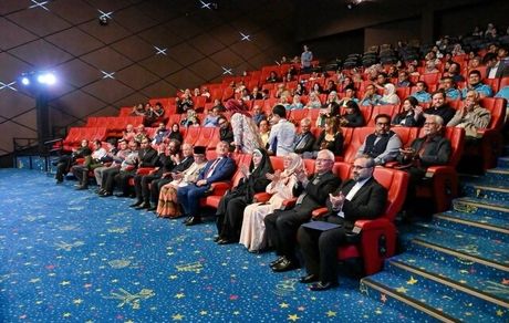 در فروردین امسال: ۲ میلیون و چهارصدهزار نفر به تماشای فیلم‌ها در سینماها رفتند
