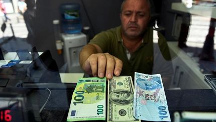 ادامه سقوط لیر ترکیه / وعده پیروزی در جنگ اقتصادی آقای رئیس جمهور!
