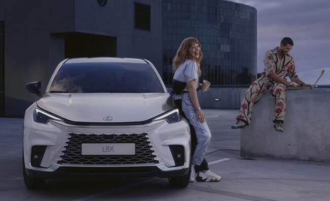 لکسوس LBX معرفی شد
