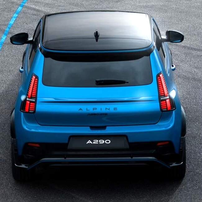 تعریف متفاوت از رانندگی خودروهای الکتریکی با هاچ بک جذاب Alpine A290